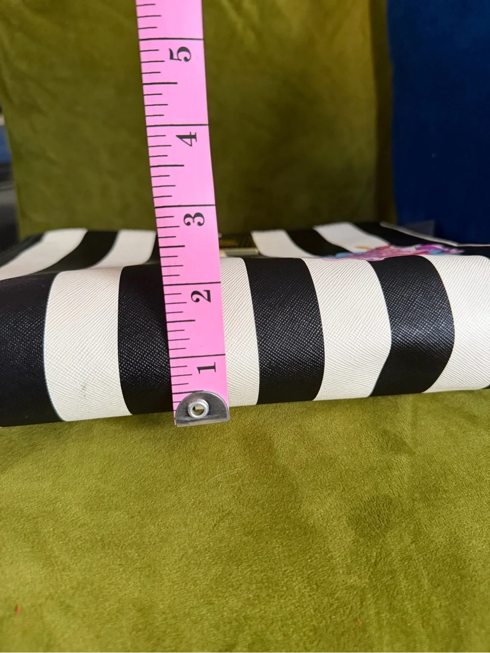 Betsey Johnson bold black
